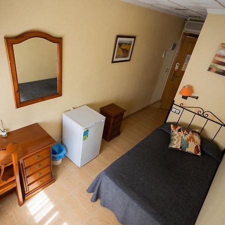 Hotel Beatriz บูร์เรียนา ภายนอก รูปภาพ