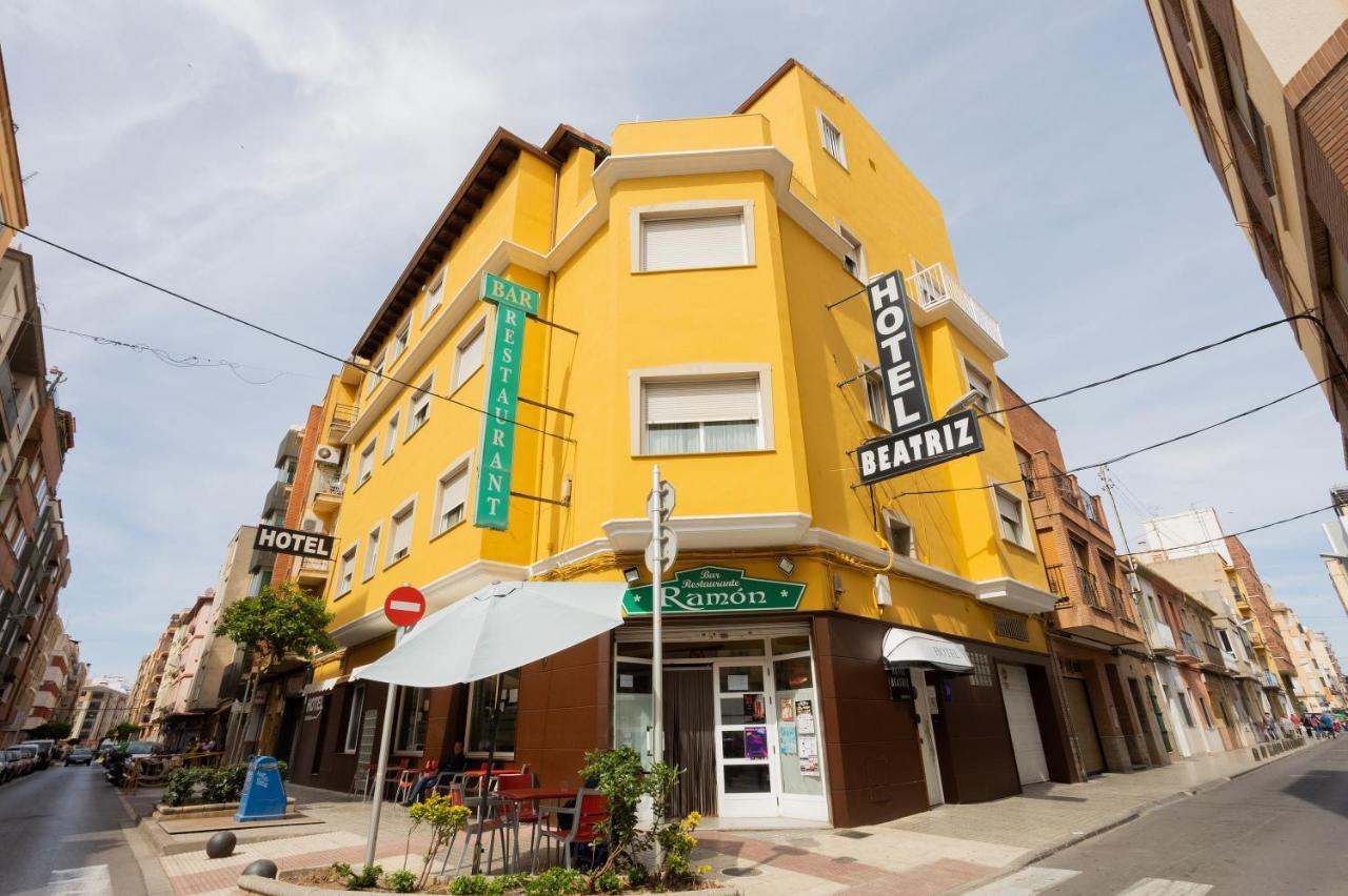 Hotel Beatriz บูร์เรียนา ภายนอก รูปภาพ