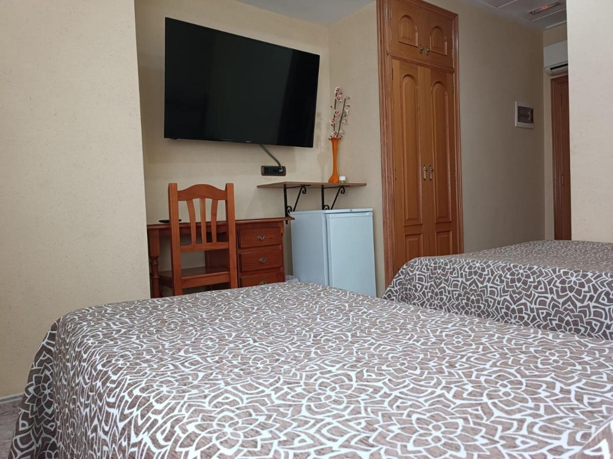 Hotel Beatriz บูร์เรียนา ภายนอก รูปภาพ