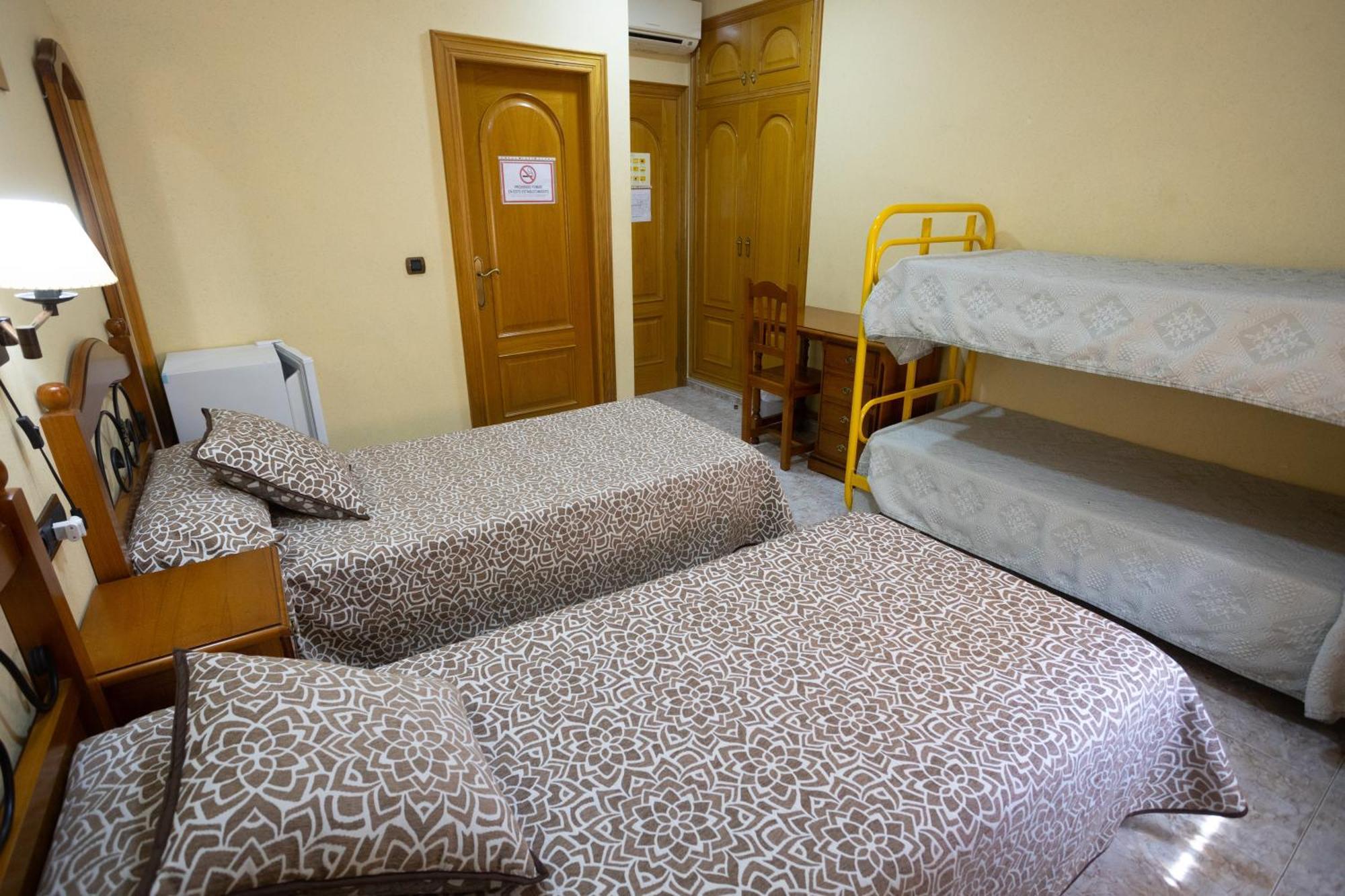 Hotel Beatriz บูร์เรียนา ภายนอก รูปภาพ